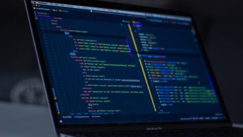 Kompilasi Memori Rust: Menghilangkan Celah Null Pointer Tanpa Garbage Collector